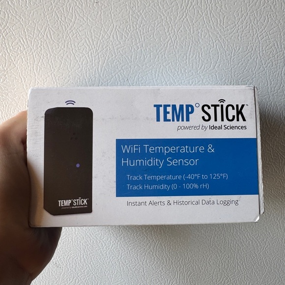 New Temp Stick Remote WiFi Temperature & Humidity Sensor, Data Logger - Picture 1 of 2